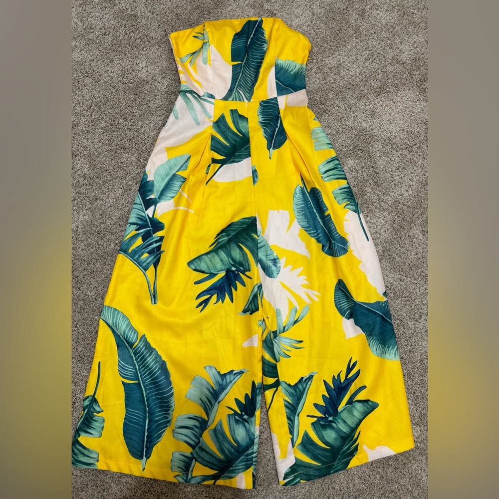 Lulu's Yellow Tropical Strapless Wide-Leg Jumpsuit NWOT - Picture 11 of 11